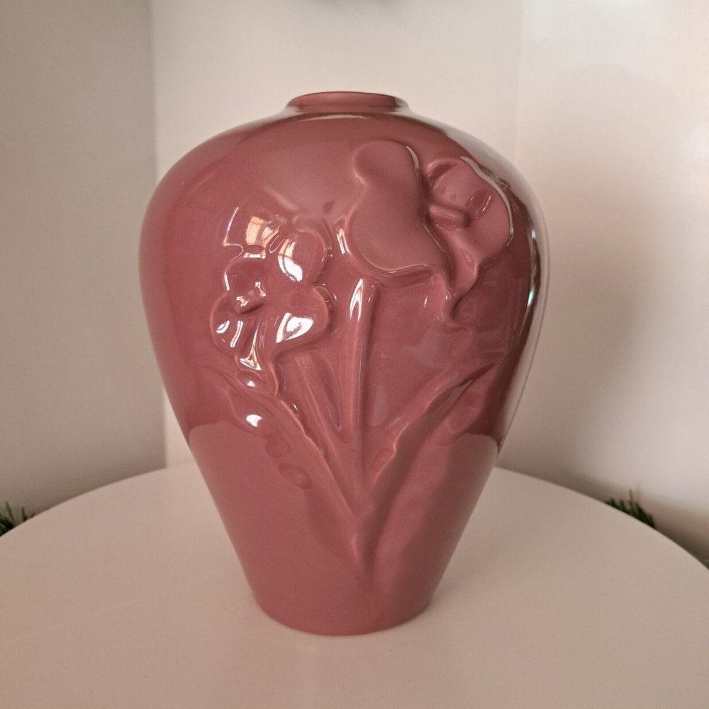 Haeger Pottery Vase Floral Design Mauve 9"H #7102 Sticker Vintage Pink Relief